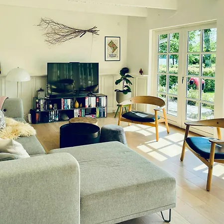 Lakeside House With Private Pier At Ry Molleso * 리