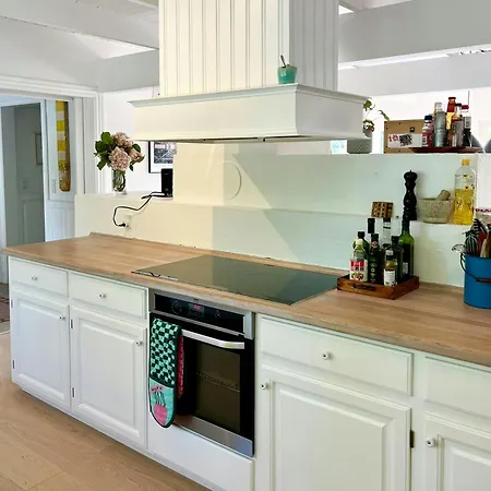 Lakeside House With Private Pier At Ry Molleso * 리