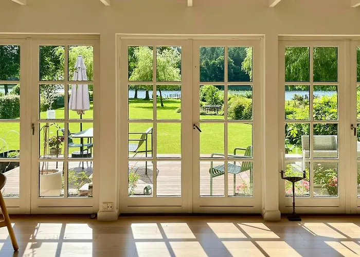 Lakeside House With Private Pier At Ry Molleso Сasa de vacaciones